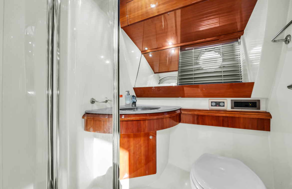 Azimut Flybridge Dolce Vita III 60ft